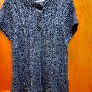 Beautiful  Gray and White Sweater by Sonoma  Size XL